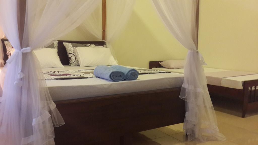 Hôtel Golden Beach Rest à Tangalle Extérieur photo