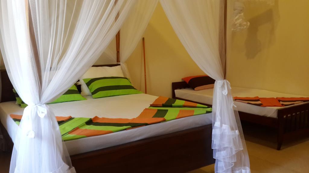 Hôtel Golden Beach Rest à Tangalle Extérieur photo