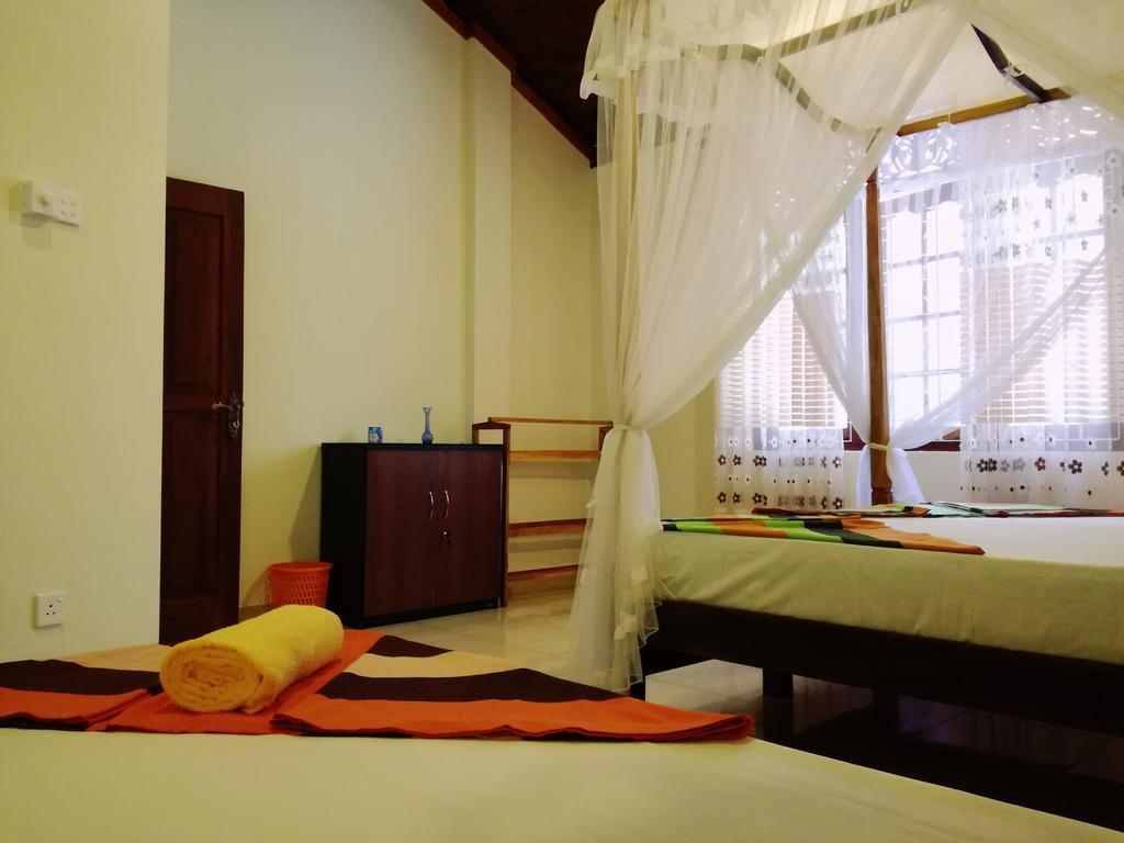 Hôtel Golden Beach Rest à Tangalle Extérieur photo